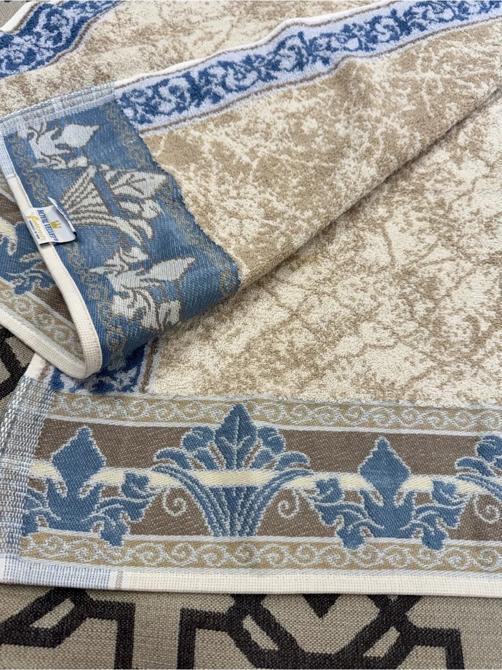 NWT Royal Velvet Fieldcrest RU Florentine Champagne Bath Towels Set of 2 USA